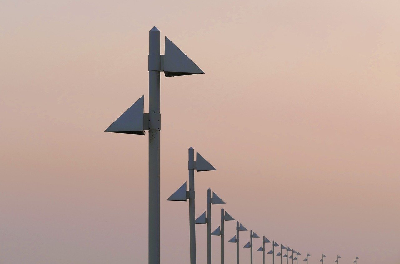 Fullfør looken: Derfor bør gullarmbånd være din faste følgesvenn